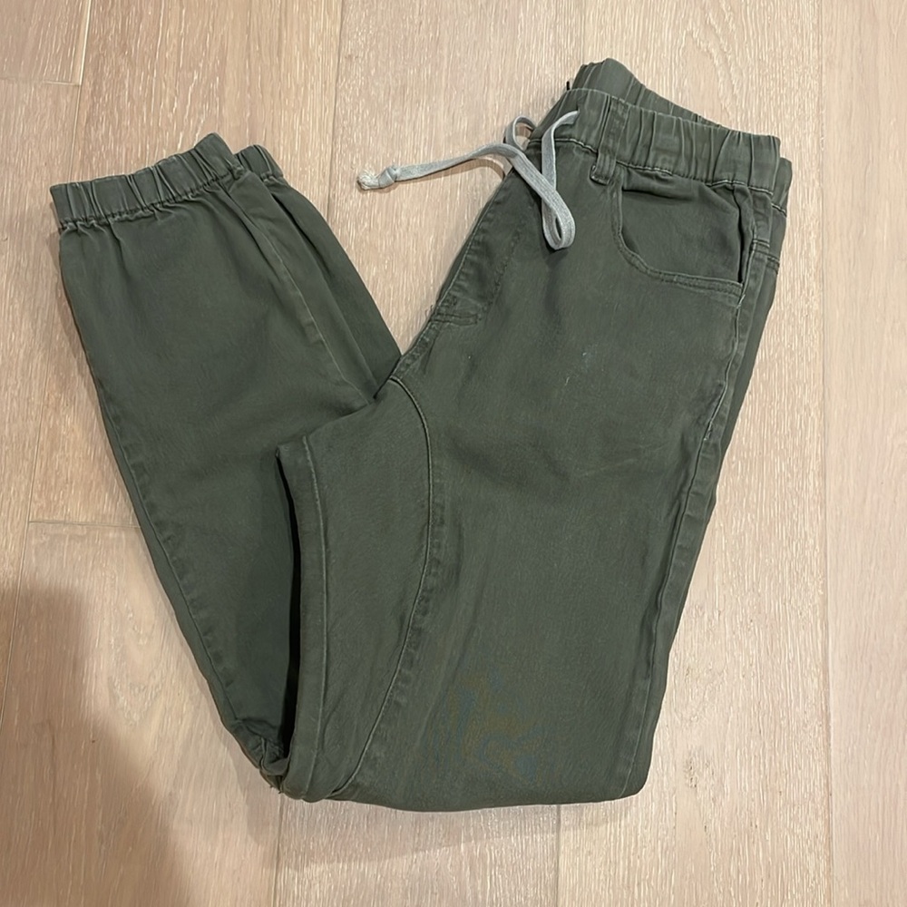 Victorious tapered leg olive green  joggers